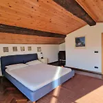 Lucertole By Mmega Villa